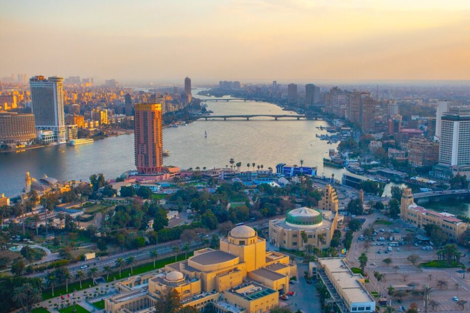 Understanding the Egyptian Arabic Dialect