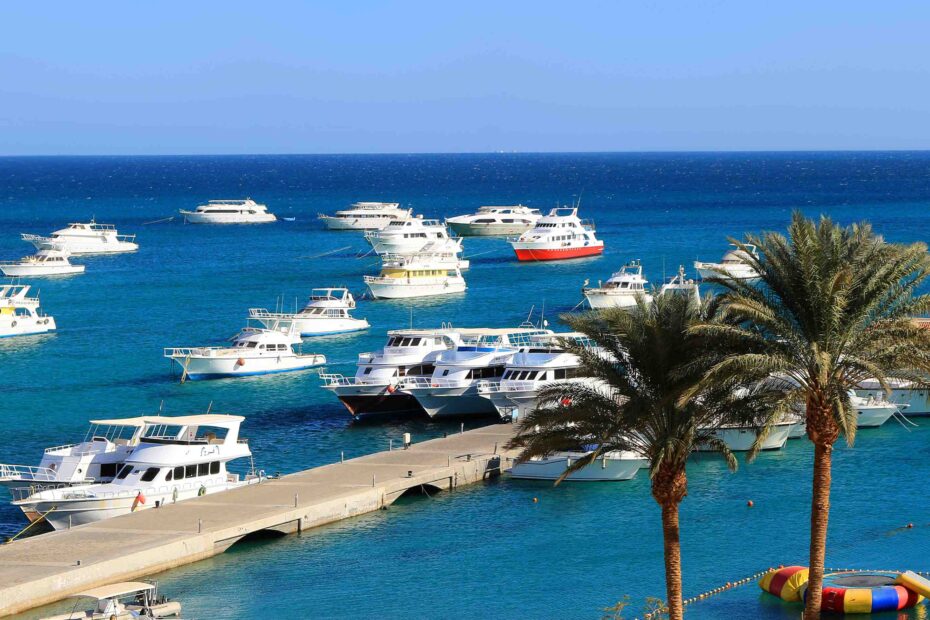 Flight Departures Hurghada: Live Tracking and Airport Information