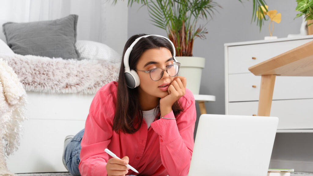 Apprendre l'arabe en ligne : Transformez votre avenir avec l'UCan Institute
